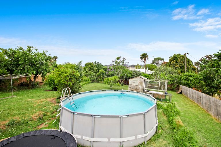 Photo of property in 58 Mclarin Road, Glenbrook, Waiuku, 2681