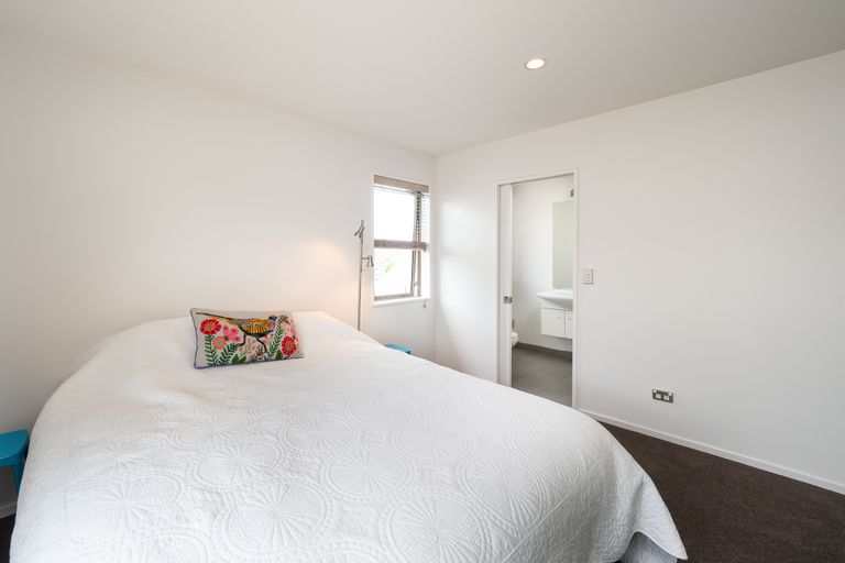 Photo of property in 109 Innes Road, St Albans, Christchurch, 8052