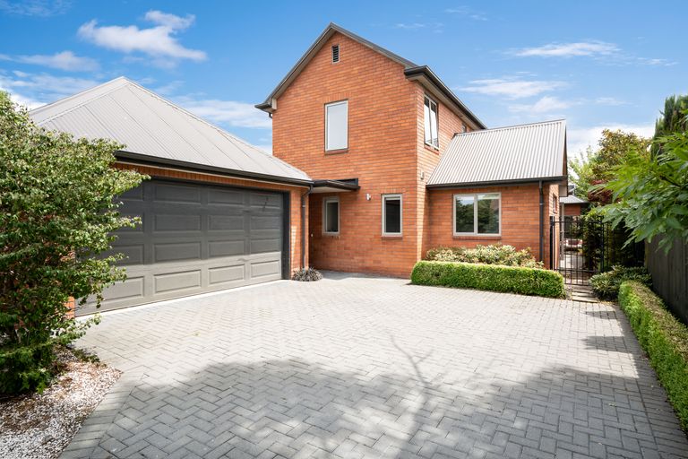 Photo of property in 109 Innes Road, St Albans, Christchurch, 8052