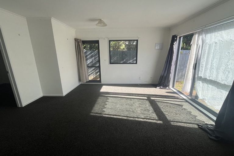 Photo of property in 9 Adel Place, Weymouth, Auckland, 2103