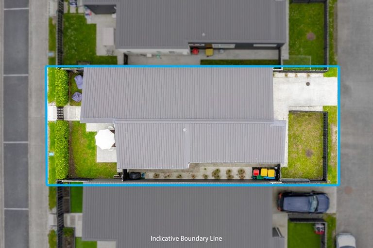 Photo of property in 16 Swamp Kauri Grove, Papakura, 2110