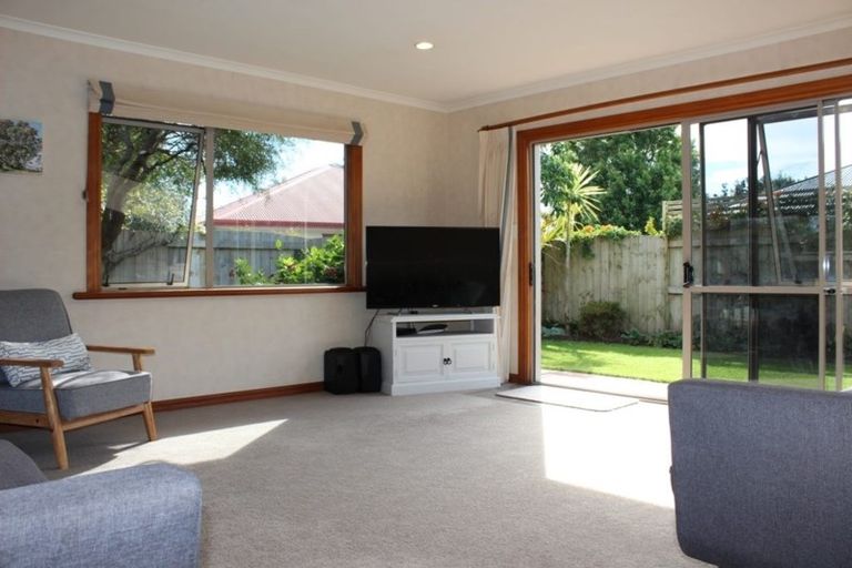 Photo of property in 21 Lamia Grove, Papamoa Beach, Papamoa, 3118