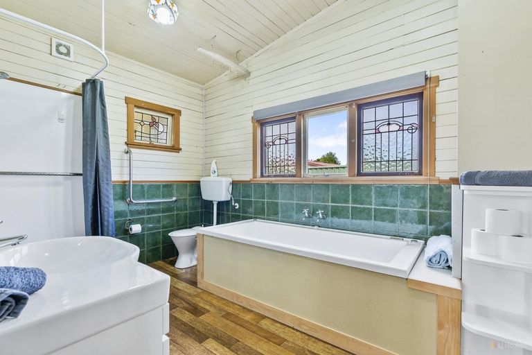 Photo of property in 18 Saint George Street, Watlington, Timaru, 7910