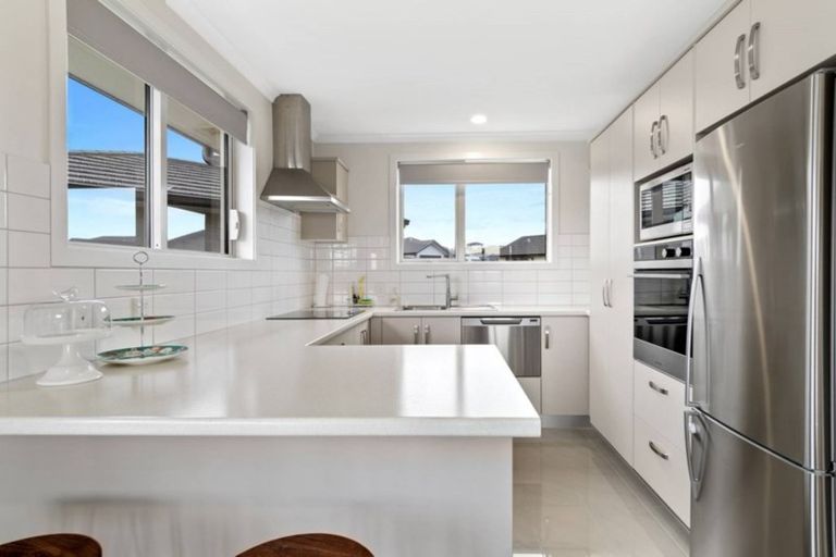 Photo of property in Waterview Estate, 69/4 Greystone Place, Omokoroa, 3114