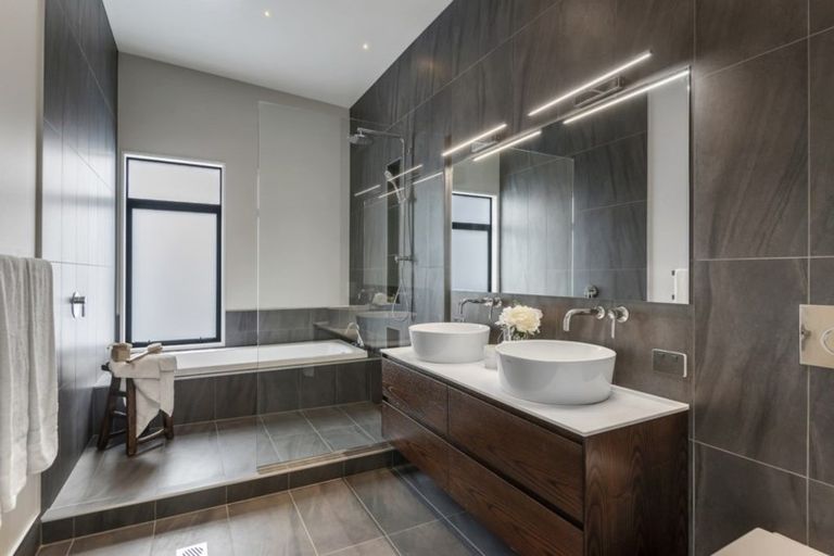 Photo of property in 24d Mansfield Avenue, St Albans, Christchurch, 8014