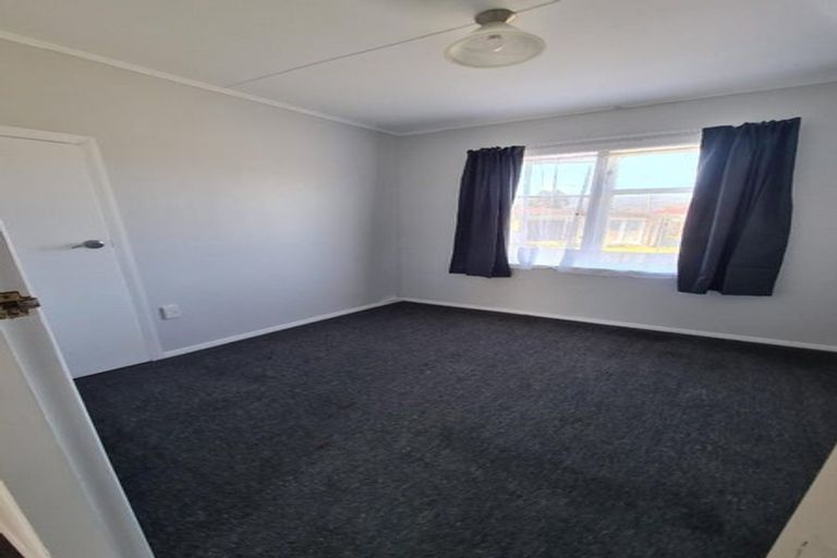 Photo of property in 5 Bythell Street, Wainuiomata, Lower Hutt, 5014