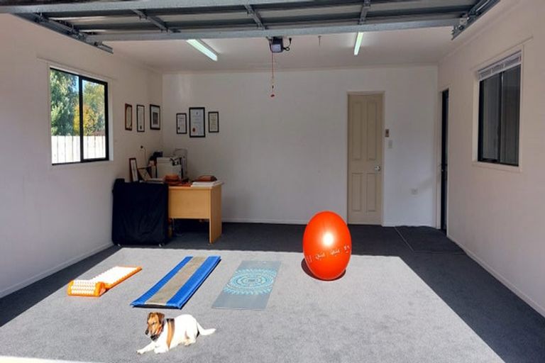 Photo of property in 68 Wiroa Road, Kerikeri, 0293