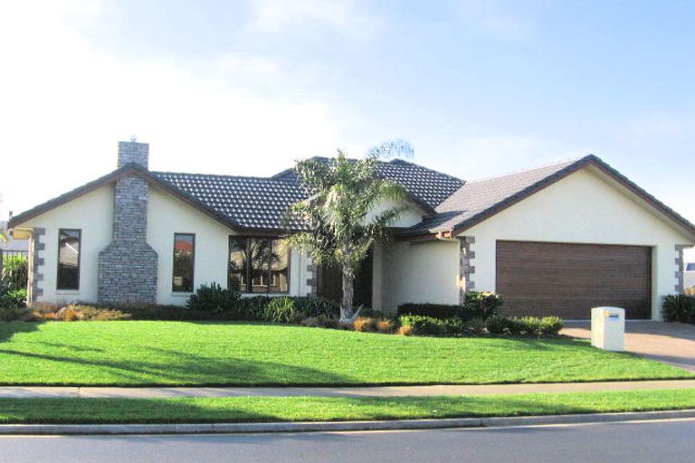 Photo of property in 4 Merlot Place, Rototuna, Hamilton, 3210