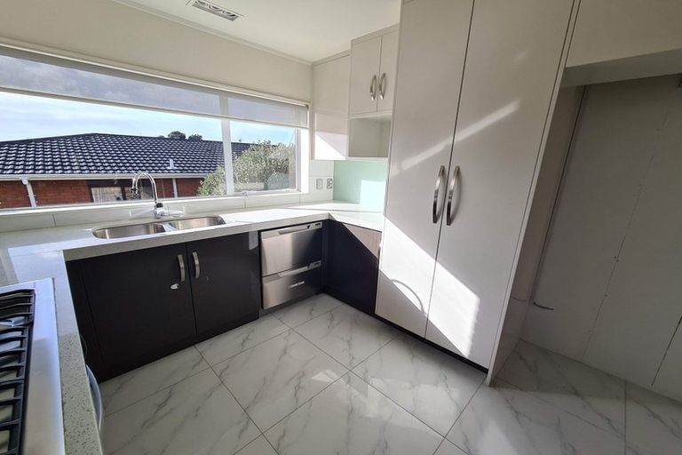 Photo of property in 29 Petrel Place, Massey, Auckland, 0614