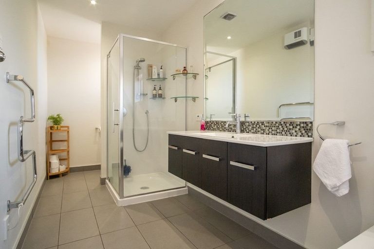 Photo of property in 92 Philpotts Road, Mairehau, Christchurch, 8052