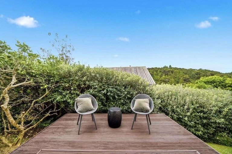 Photo of property in 43 Kate Sheppard Avenue, Torbay, Auckland, 0630