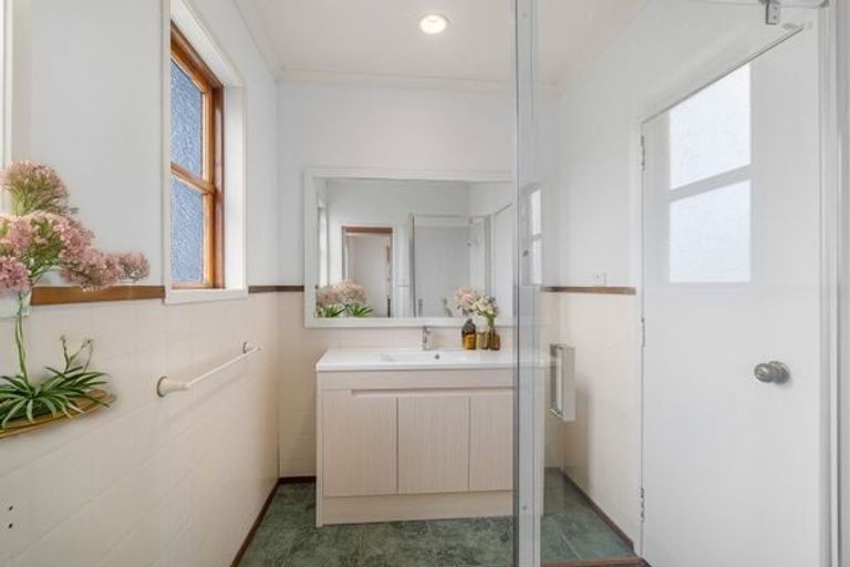 Photo of property in 32 Charlemont Street, Whitiora, Hamilton, 3200