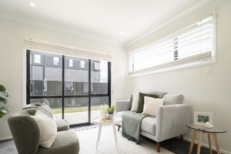 Photo of property in 68 Mawai Hakona Drive, Wallaceville, Upper Hutt, 5018