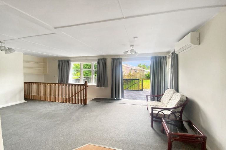 Photo of property in 3 Montgomery Avenue, Karori, Wellington, 6012