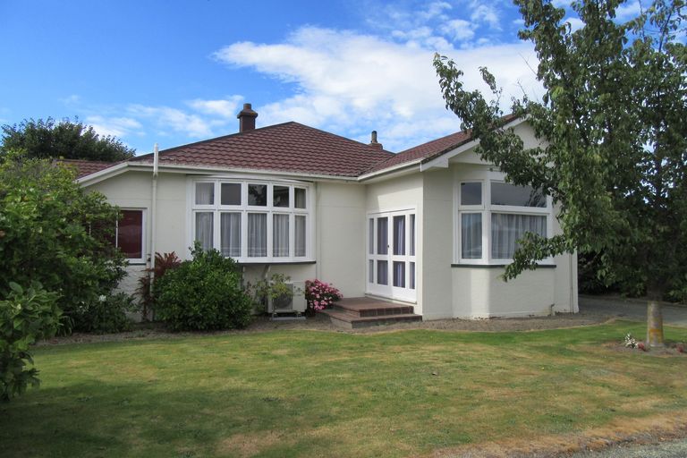 Photo of property in 33 Rhodes Street, Waimate, 7924
