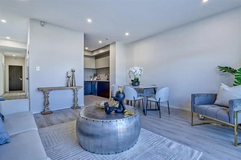 Photo of property in 17a Waka Ama Road, Karaka, Papakura, 2113