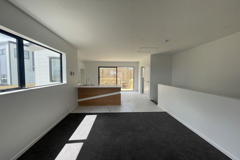 Photo of property in 4 Papauma Place, Papakura, 2110