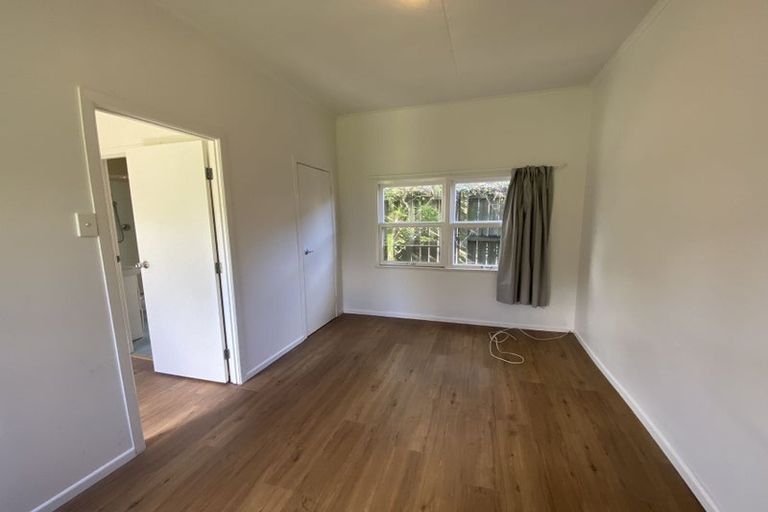 Photo of property in 14 Lincoln Road, Henderson, Auckland, 0610