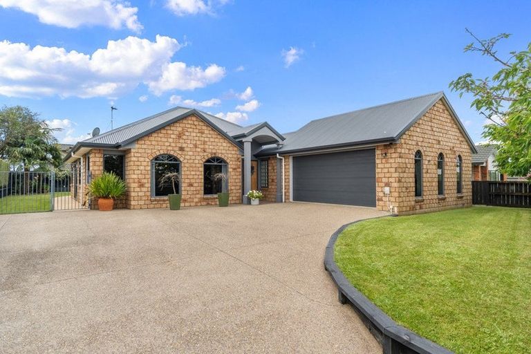 Photo of property in 110 Ayrshire Drive, Grandview Heights, Hamilton, 3200