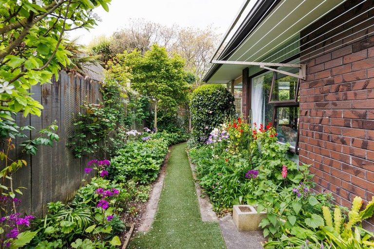 Photo of property in 9 Baton Place, Highbury, Palmerston North, 4412