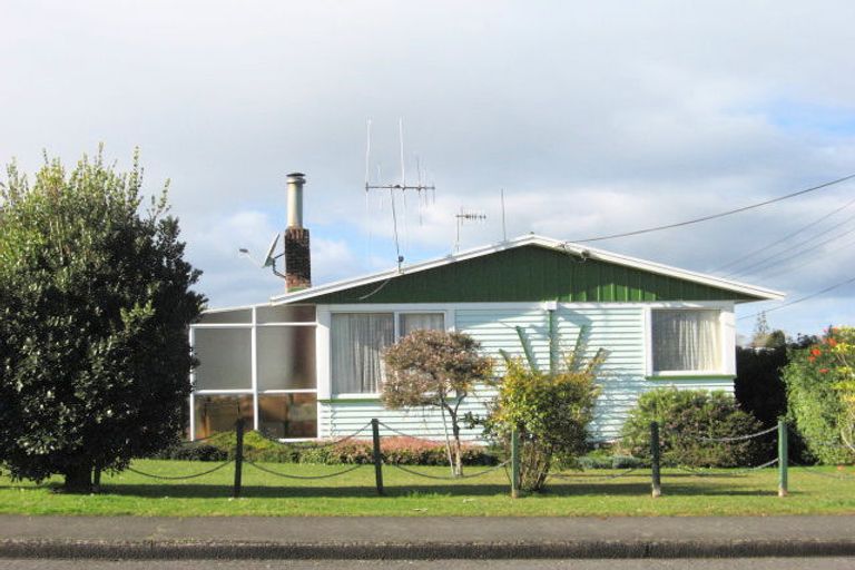 Photo of property in 7 Ford Avenue, Te Kamo, Whangarei, 0112