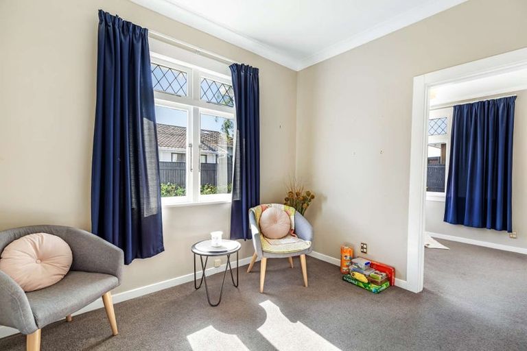 Photo of property in 42 Limbrick Street, Terrace End, Palmerston North, 4410