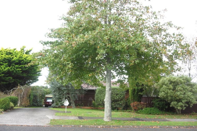 Photo of property in 6 Harford Place, Pakuranga Heights, Auckland, 2010