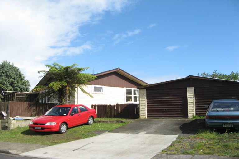 Photo of property in 2 Marybeth Place, Rosehill, Papakura, 2113
