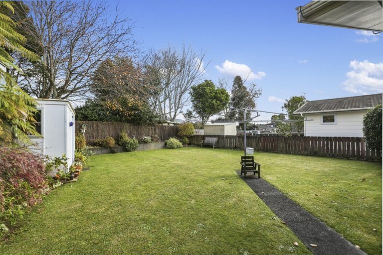Photo of property in 154 Govett Avenue, Frankleigh Park, New Plymouth, 4310