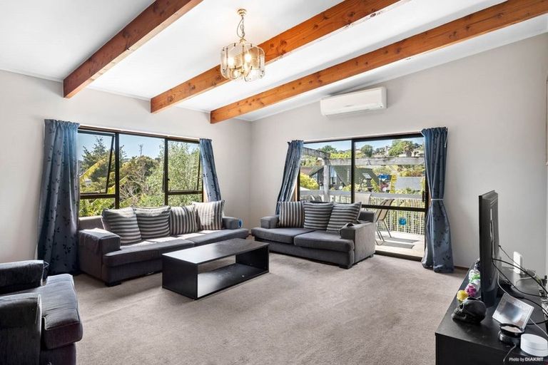 Photo of property in 59 Hebron Road, Waiake, Auckland, 0630