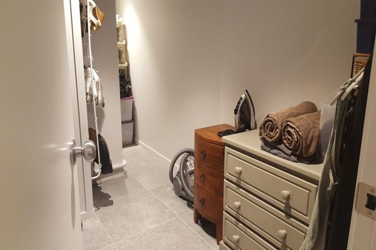 Photo of property in 66a Uxbridge Road, Mellons Bay, Auckland, 2014