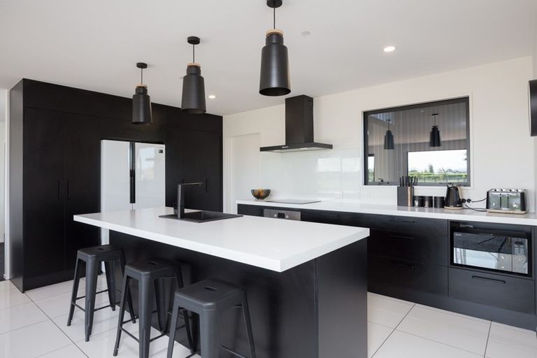 Photo of property in 28 Hardings Road, Riverlands, Blenheim, 7274