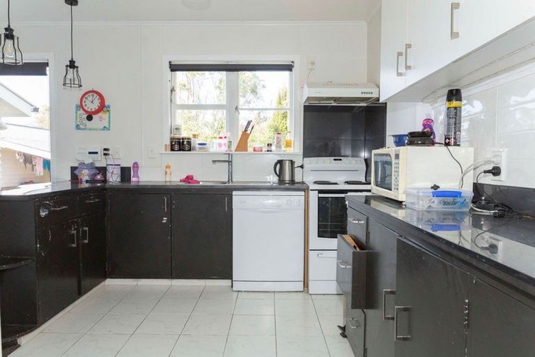 Photo of property in 28 Gregg Street, Dannevirke, 4930