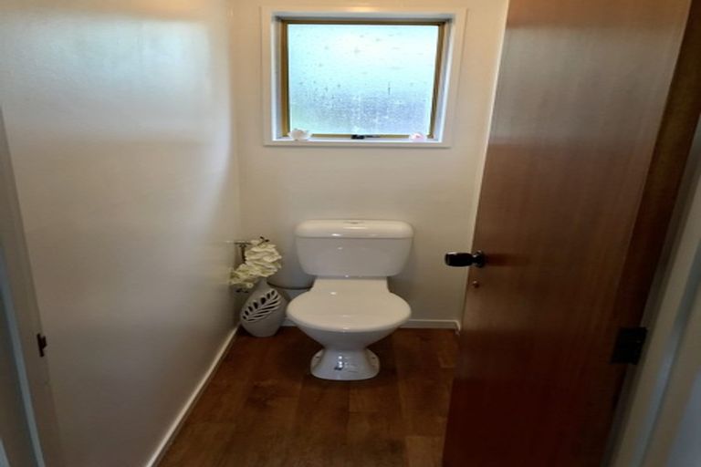 Photo of property in 2/3 Binstead Place, Avondale, Christchurch, 8061