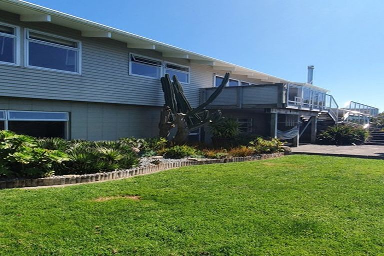Photo of property in 12 Dowman Street, Urenui, 4375