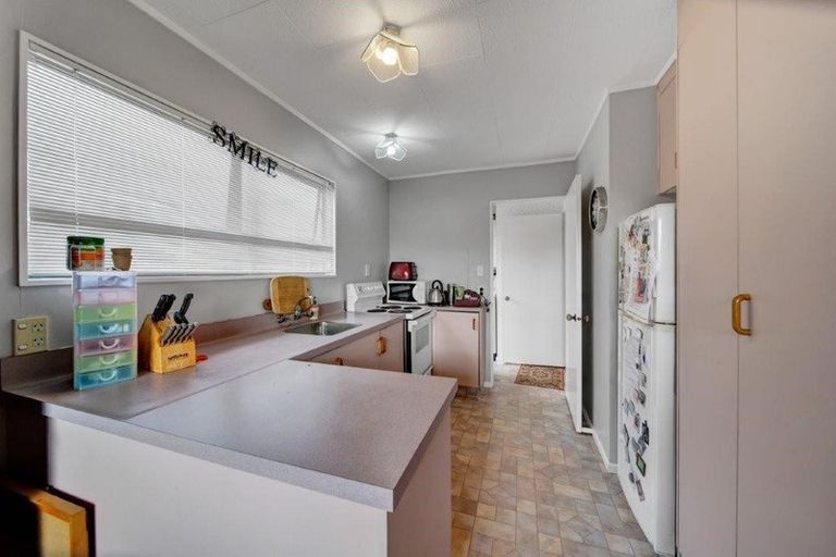 Photo of property in 39 Tawa Street, Hawera, 4610