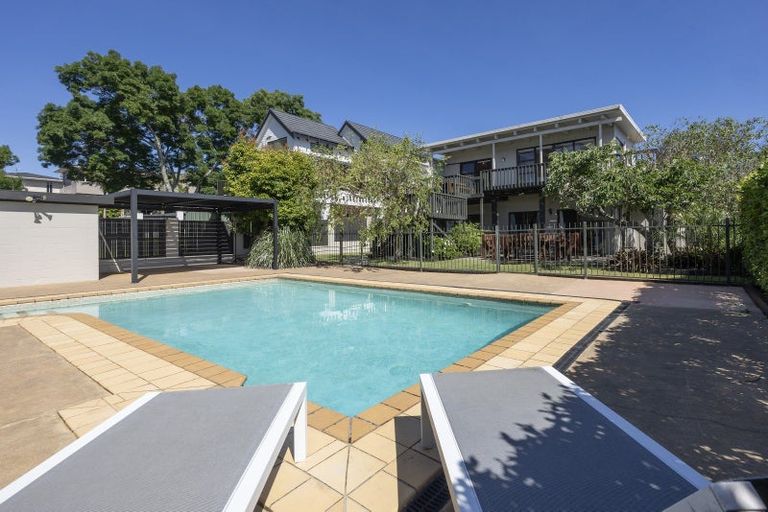 Photo of property in 219 Royal Road, Massey, Auckland, 0614