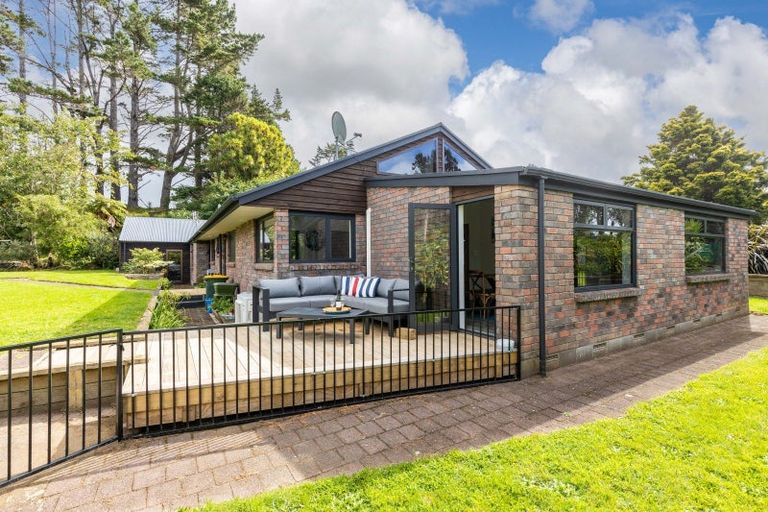 Photo of property in 42 Ridgewood Drive, Ridgewood, New Plymouth, 4371