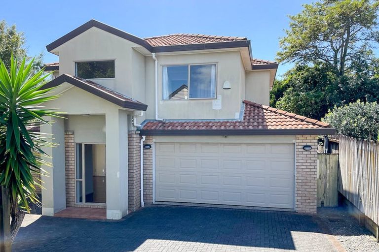Photo of property in 182a Lake Road, Belmont, Auckland, 0622