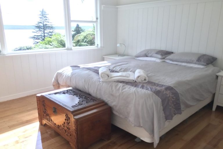 Photo of property in 5 Naera Place, Kawaha Point, Rotorua, 3010