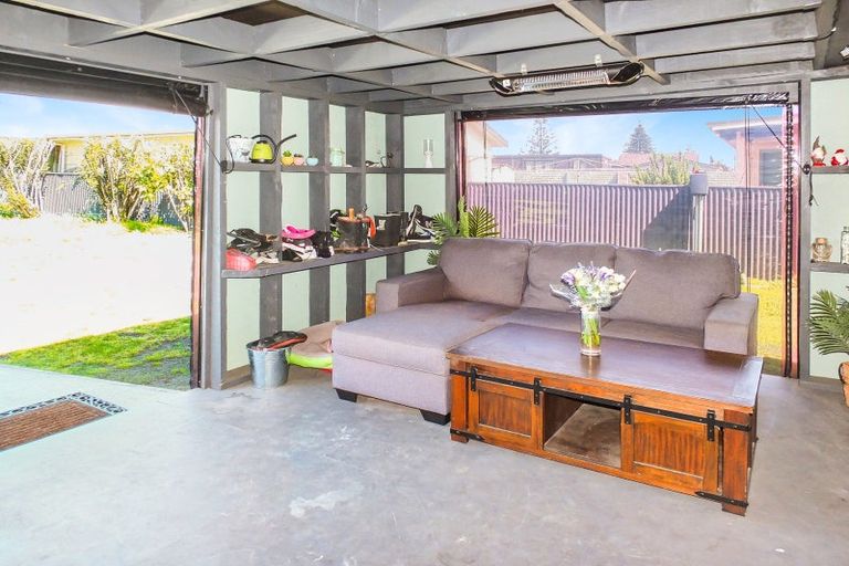 Photo of property in 55 Koputara Road, Himatangi Beach, Foxton, 4891