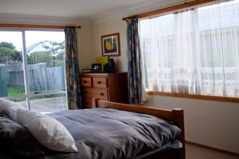 Photo of property in 256 Marine Parade, New Brighton, Christchurch, 8061
