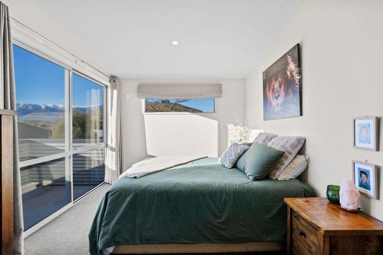 Photo of property in 3 Rere Road, Lake Hayes, Queenstown, 9304