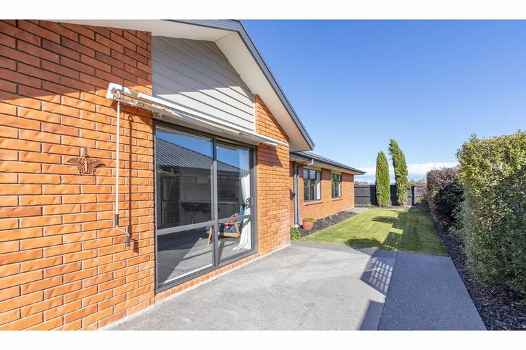 Photo of property in 9 Taiwhenua Street, Rangiora, 7400