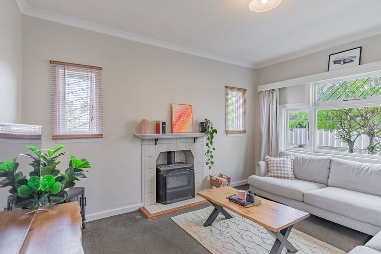 Photo of property in 19 Raymond Street, West End, Timaru, 7910