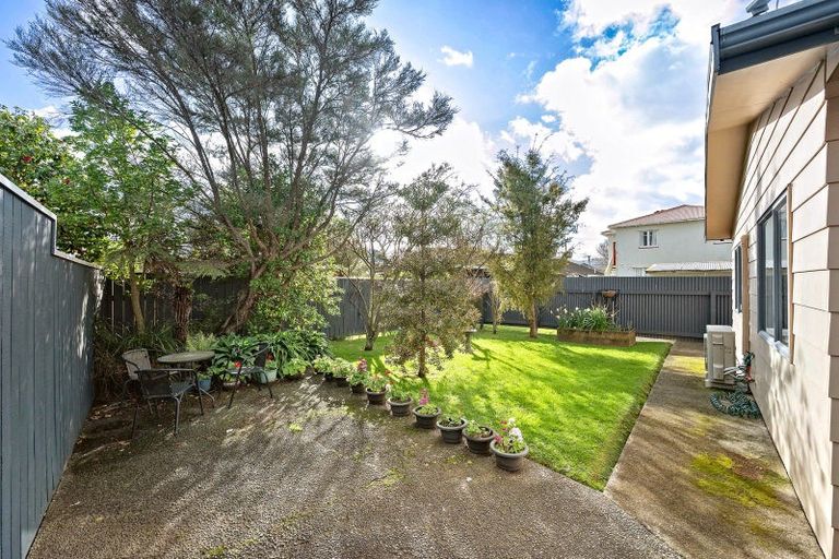 Photo of property in 4a Fairfield Avenue, Fairfield, Lower Hutt, 5011