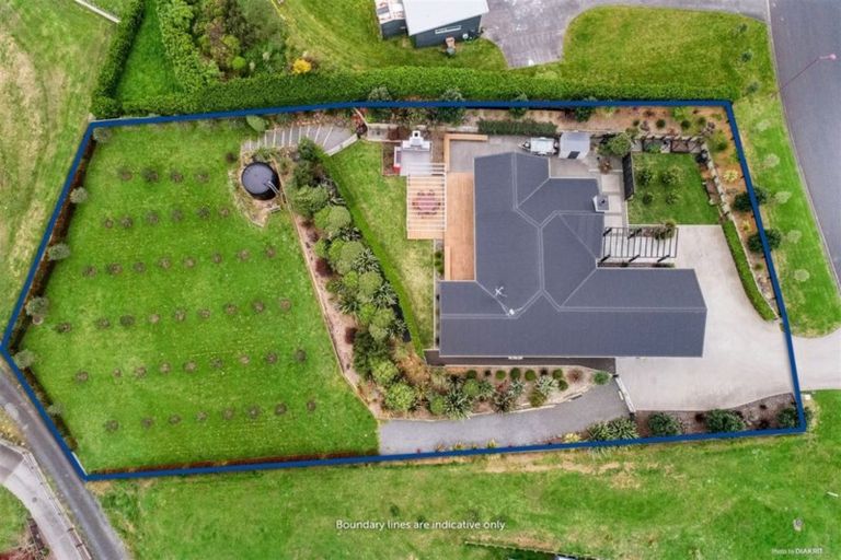 Photo of property in 14 Kendallvale Drive, Waiuku, 2123