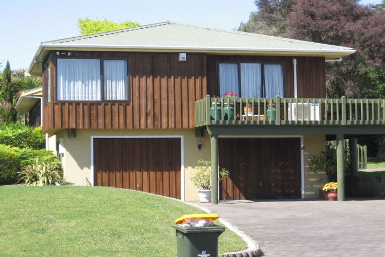 Photo of property in 3 Drayton Place, Leamington, Cambridge, 3432