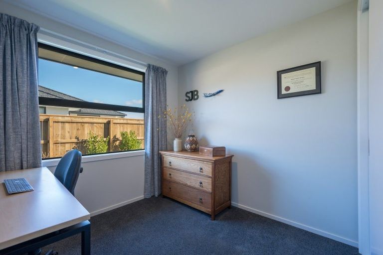 Photo of property in 5 Esher Lane, Richmond, 7020