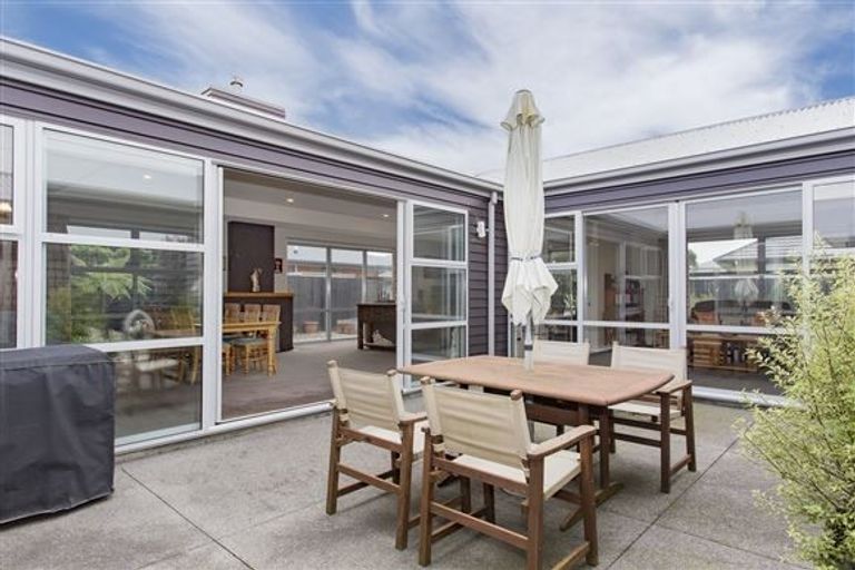 Photo of property in 28 Burbank Drive, Aidanfield, Christchurch, 8025